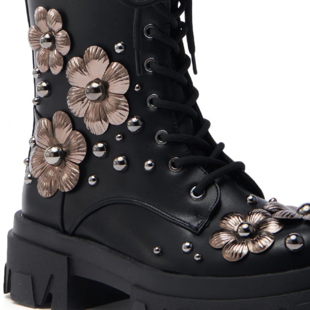 AZALEA WANG ORQUIDEA BLACK FLORAL EMBELLISHED COMBAT BOOTIE - 10 - Picture 6 of 7